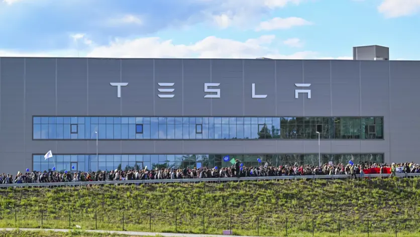 Tesla, Avrupa’daki yeni gigafactory yatırım planını duyurdu